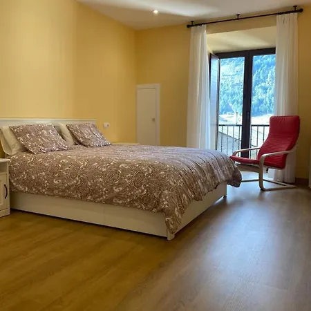 Tu&mi Villafranca * Villafranca Del Bierzo